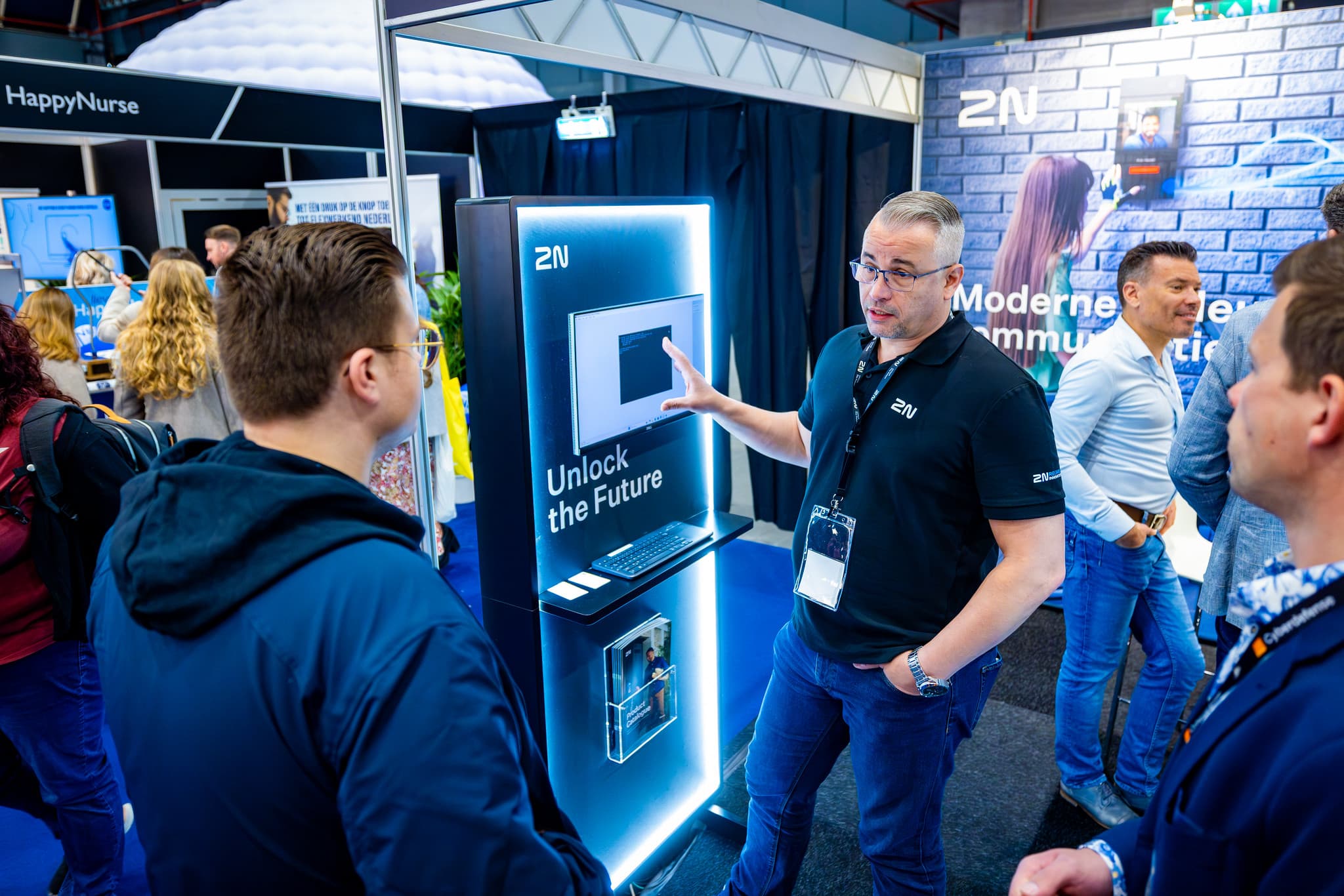 Interactie bij een beursstand in de Jaarbeurs
