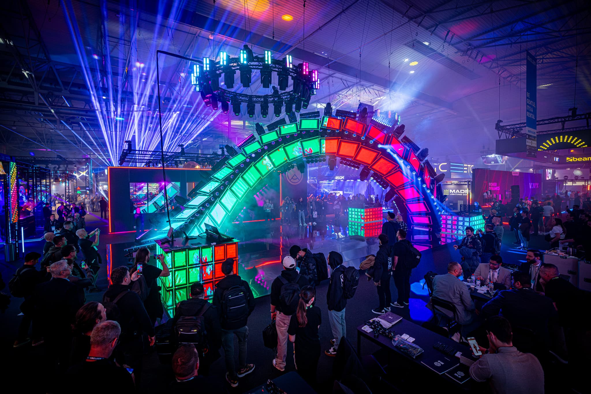 ISE Barcelona LED-installatie